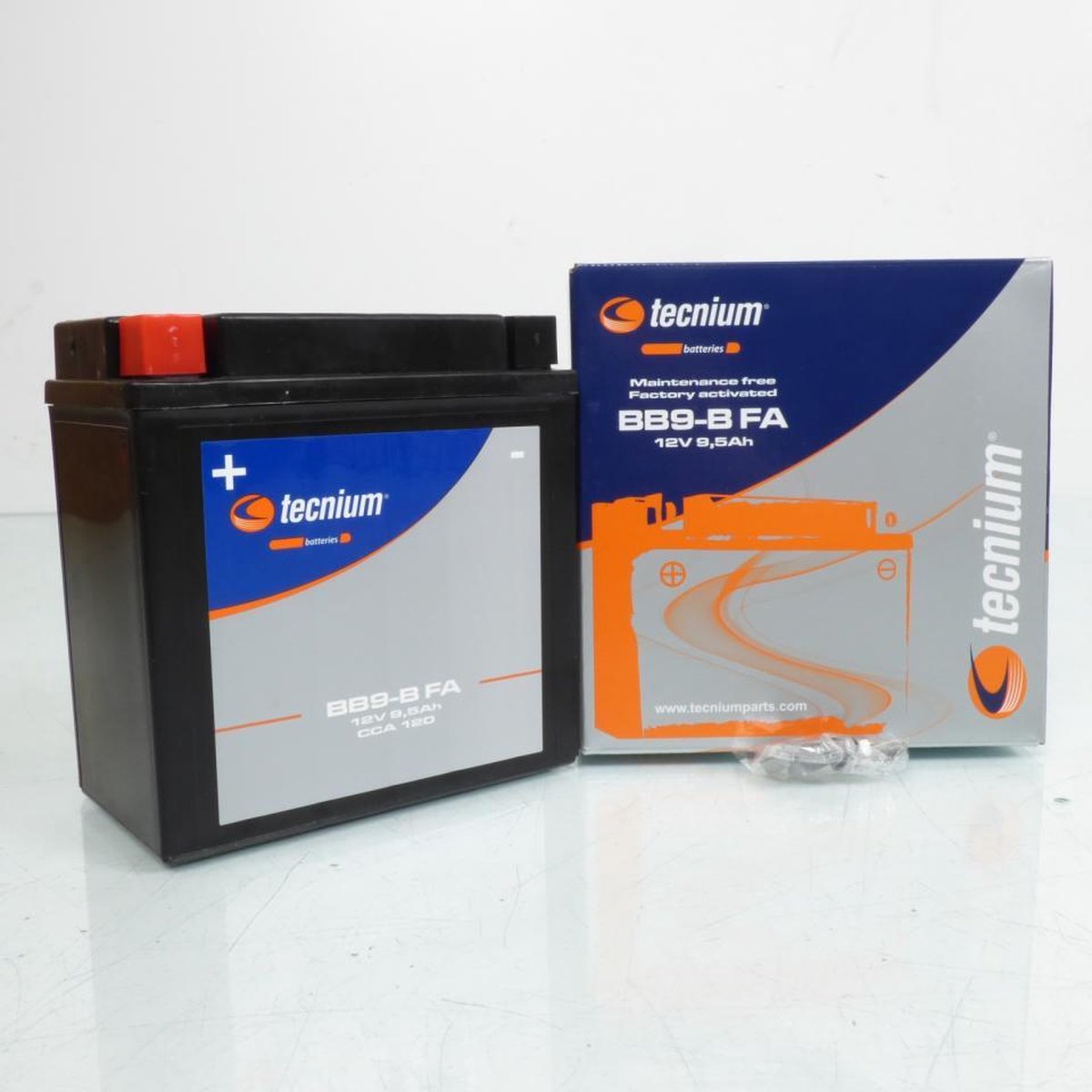 Batterie SLA Tecnium pour Scooter Aprilia 50 Sr R Factory Mot Aprilia 2005 YB9-B / 12V 9.5Ah Neuf