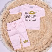 Set van 2 baby meisjesoutfits met de slogan Mijn eerste Valentijnsdag