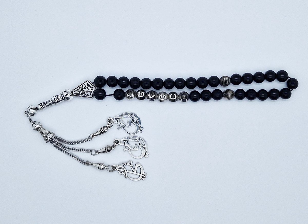 Handgemaakte naam tasbih 33 Kralen Natuursteen “Obsidian” - met metaal tassel “Mijn moeder"- Met je naam of de naam van uw geliefde- 8 mm diameter van de korrel