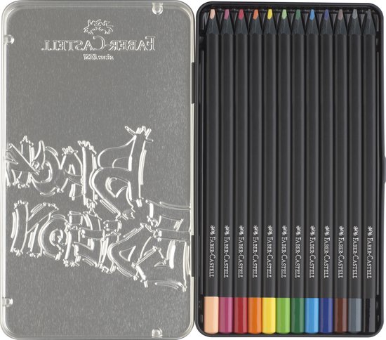 Open blik Faber-Castell met 12 zwarte potloden en een deksel met 'Black Edition' graffiti.