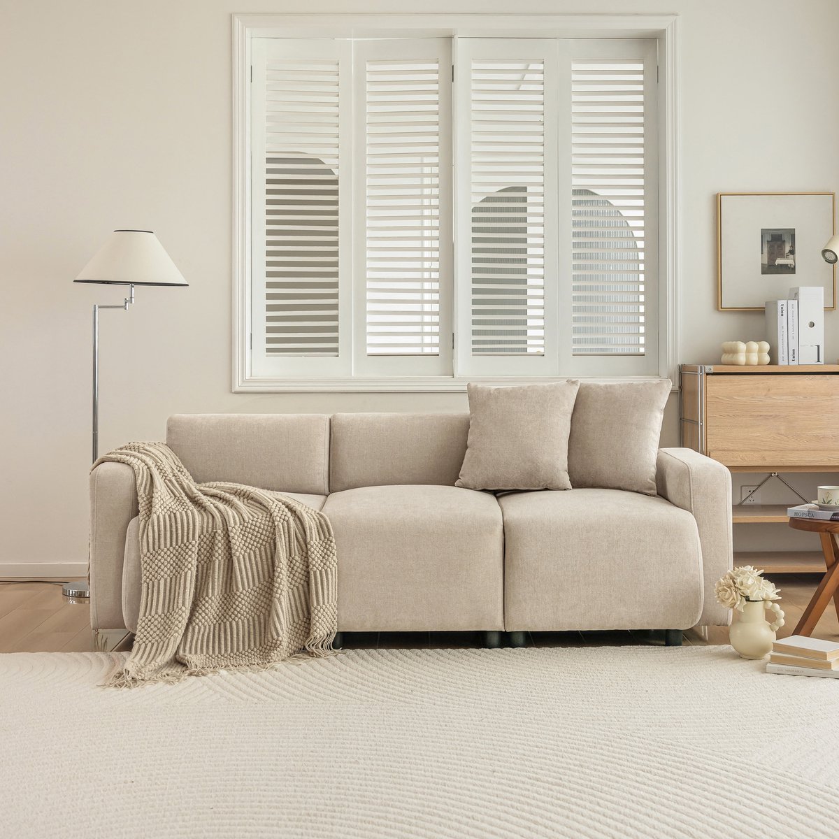 Gutent Effen Bank, Modern ontwerp, Gestoffeerd Meubilair, 3-zitsbank, Woonkamerbank met sierkussens, Beige kleur