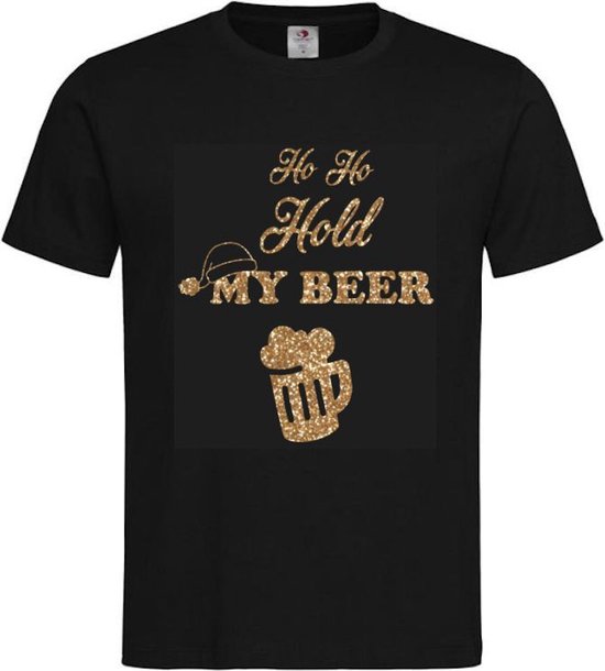Zwart t-shirt met tekst 'Ho Ho Hold MY BEER' en mok bier, met gouden glitterdetails.