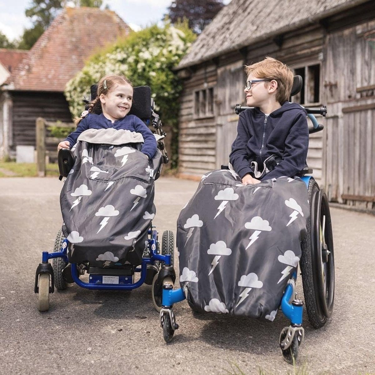 Goedkoopste Waterdichte fleece rolstoelhoes voor kinderen - Universele pasvorm voor rolstoelen en buggy's