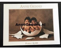 Anne Geddes - 57636 - puzzel / puzzle / legpuzzel - Blatz - Twee baby's die in ei zitten - 900 stukjes