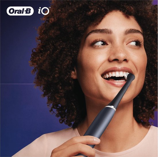 Oral-B iO Ultimate Clean - Opzetborstels - Zwart - 4 Stuks - Oral B