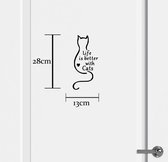 "Life is better with cats" in figuur van een kat muursticker |  13x28cm |