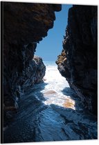 Dibond –Rotsen aan de Zee– 40x60cm Foto op Aluminium (Wanddecoratie van metaal)