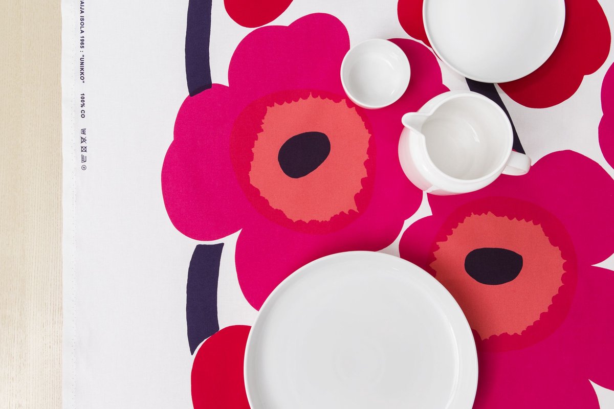 machine Bonus Vakantie Marimekko afneembaar katoenen tafelkleed met acrylcoating Unikko rood 0,50  lengte x... | bol.com