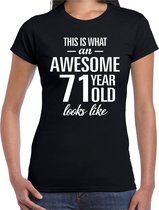 Awesome 71 year - geweldig 71 jaar cadeau t-shirt zwart dames -  Verjaardag cadeau XL