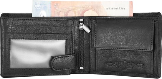 Zwarte leren portemonnee, open, met vakken en geldbiljetten in euro's.