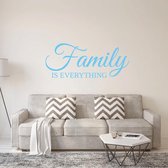 Muursticker Family Is Everything -  Lichtblauw -  80 x 33 cm  -  alle muurstickers  engelse teksten  woonkamer - Muursticker4Sale