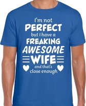 Freaking awesome Wife / vrouw cadeau t-shirt blauw 2XL