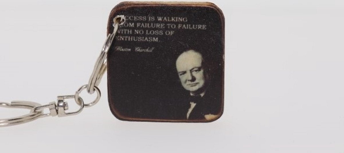 Quote sleutelhanger 3x3 cm Success is walking
