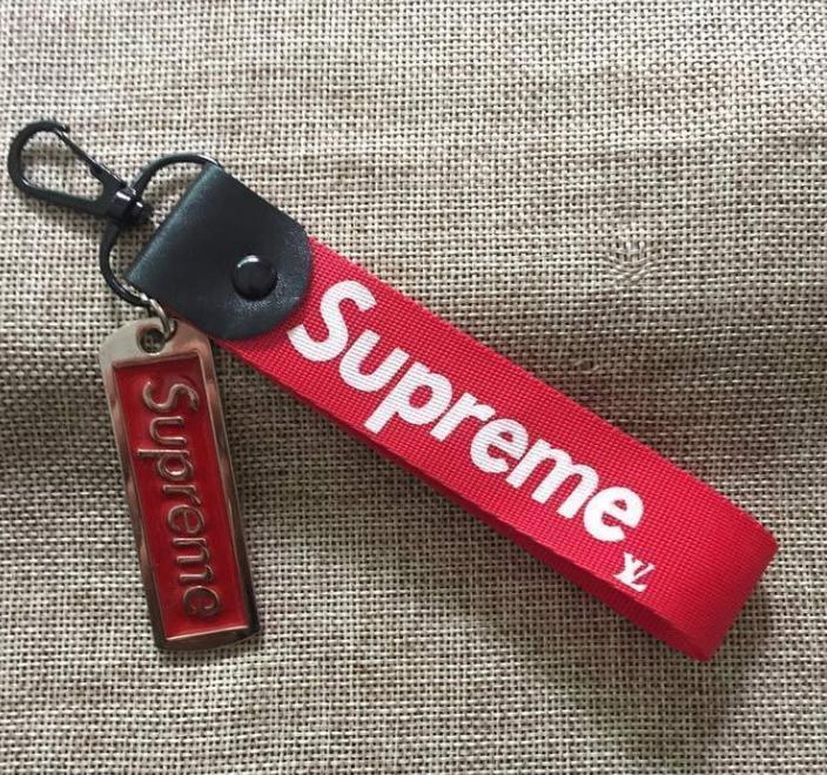 Porte-clés Supreme - unisexe | bol