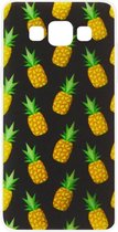 ADEL Siliconen Back Cover Softcase Hoesje Geschikt Voor Samsung Galaxy A3 (2015) - Ananas