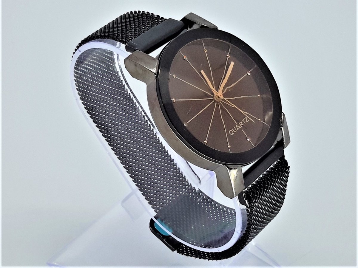 Quartz horloge, de Man, zwart mesh band, goudkl wijzerpl, facetglas, magneetsluiting