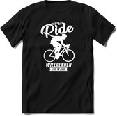 Enjoy the ride fiets T-Shirt Heren / Dames - Perfect wielren Cadeau Shirt - grappige Spreuken, Zinnen en Teksten. Maat S