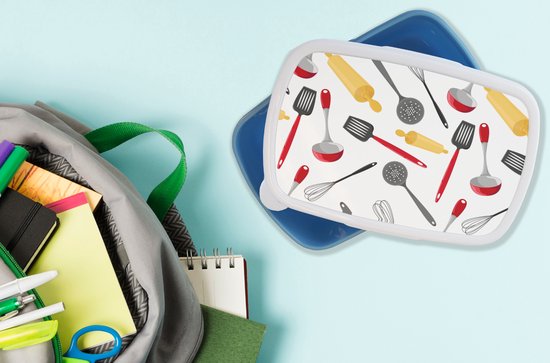 Broodtrommel Blauw - Lunchbox - Brooddoos - Patronen - Keukengerei - Spatel - Deegroller - 18x12x6 cm - Kinderen - Jongen