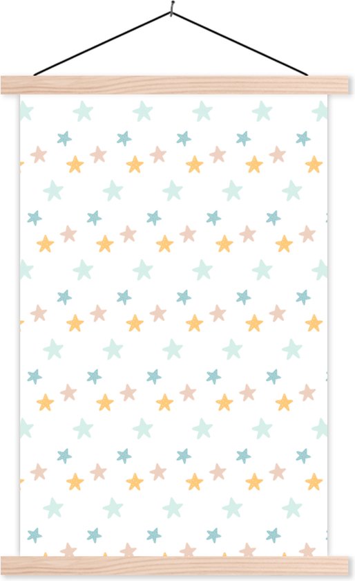Posterhanger incl. Poster - Schoolplaat - Kinderillustratie met een patroon van gekleurde sterren op een witte achtergrond - 60x90 cm - Blanke latten