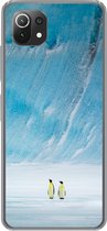 Geschikt voor Xiaomi Mi 11 Lite hoesje - Twee keizerpinguïns voor een ijsberg - Siliconen Telefoonhoesje