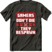 Gamers don't die pixel T-shirt | Neon Rood | Gaming kleding | Grappig game verjaardag cadeau shirt Heren – Dames – Unisex | - Donker Grijs - L