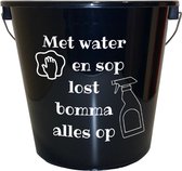 Emmer - 5 liter - zwart - met tekst: Met water en sop lost Bomma alles op – Cadeau – Geschenk – Gift – Kado – Surprise