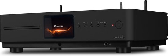 Zwarte audiolab omnia met een display met oranje gloed en twee antennes aan de bovenkant.