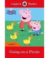 Peppa Pig Going on a Picnic Ladybird