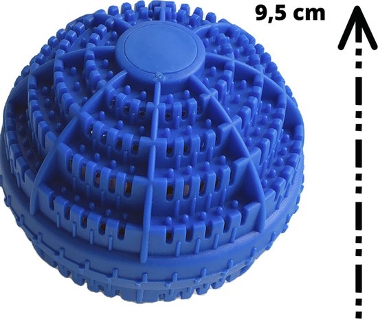 Boule de lavage bleue avec motif en grille, hauteur 9,5 cm. Jauge de flèche indiquant la hauteur.
