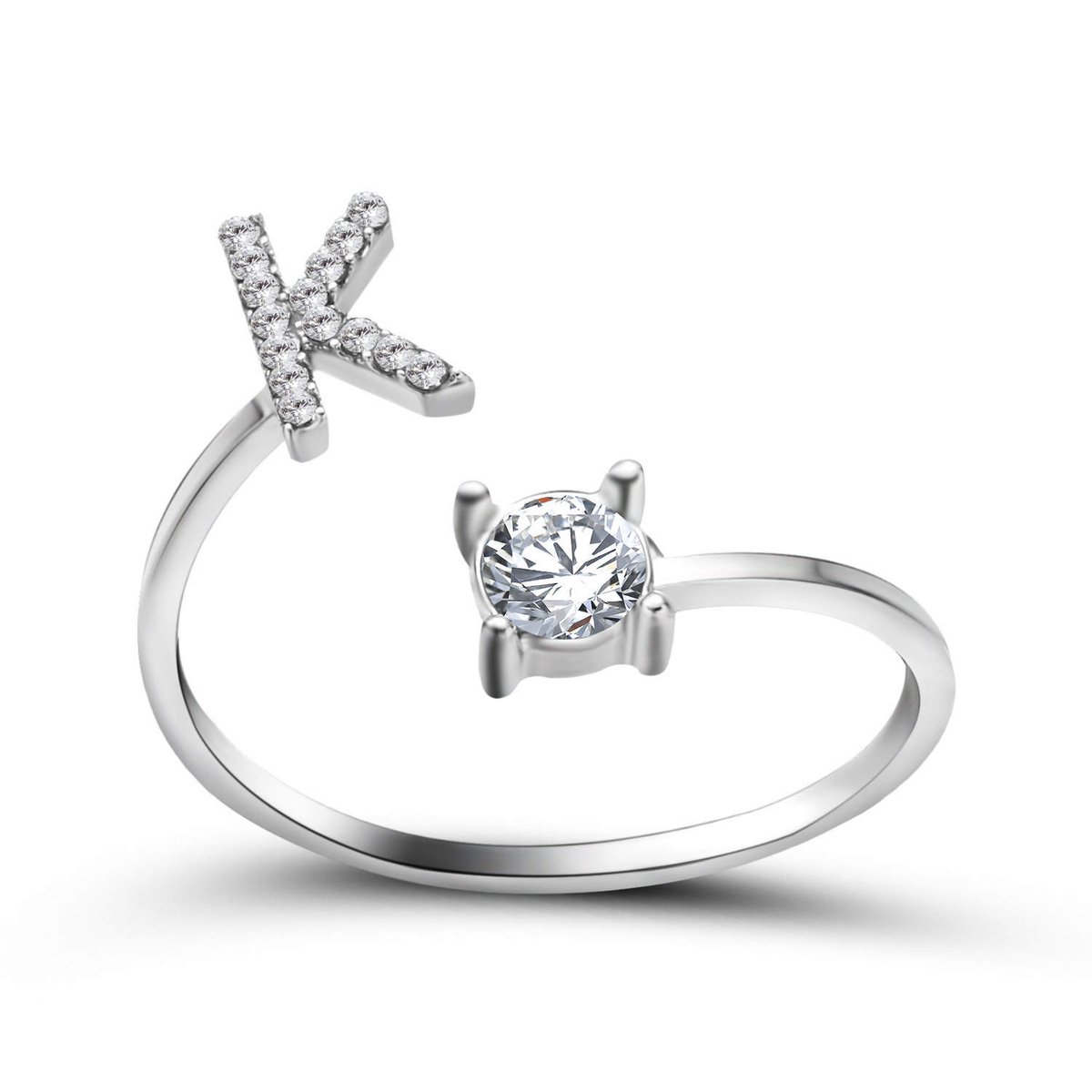 Ring met letter K - Ring met steen - Aanschuifring - Zilver kleurig - Ring Zilver dames - Cadeau voor vriendin - Vrouw - Sieraad meisje - Mooie ring tieners - Alfabet ring K - Ring met initiaal
