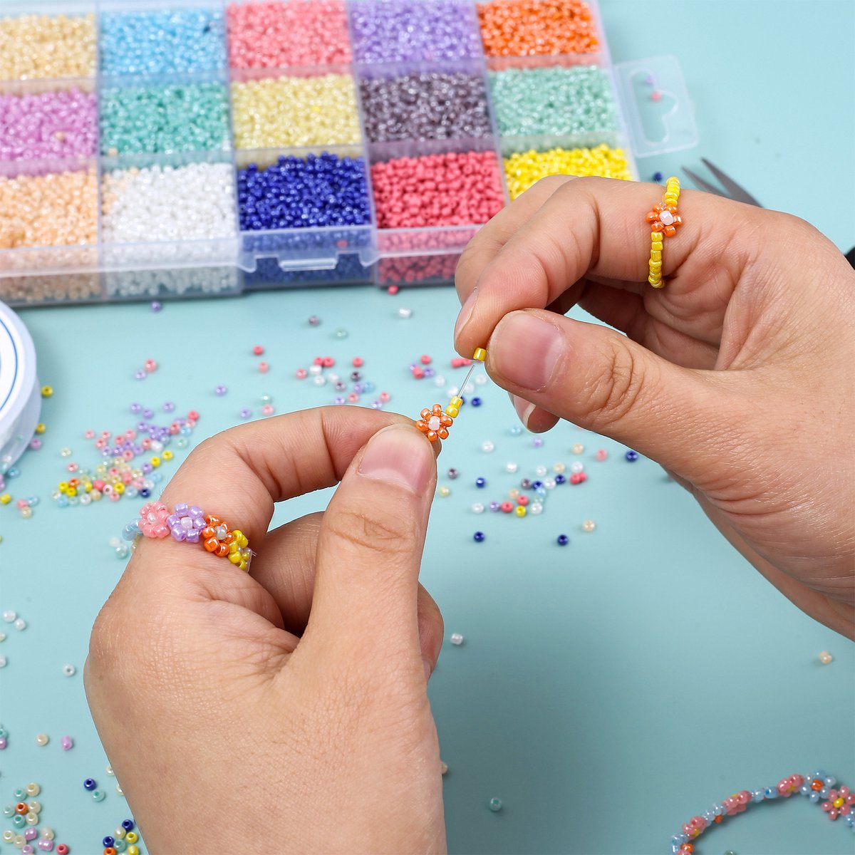 Behave 15000 Glaskralen Set - DIY Sieraden maken - Kralen Set - Rocailles - Rijgdraad - 15 Pastel Kleuren - 2mm — afbeelding 9