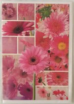 Een kleurrijke blanco kaart met allerlei afbeeldingen van roze bloemen! Een geschikte wenskaart om bij een cadeau te geven of om zo te geven. Een dubbele wenskaart inclusief envelop en in folie verpakt.