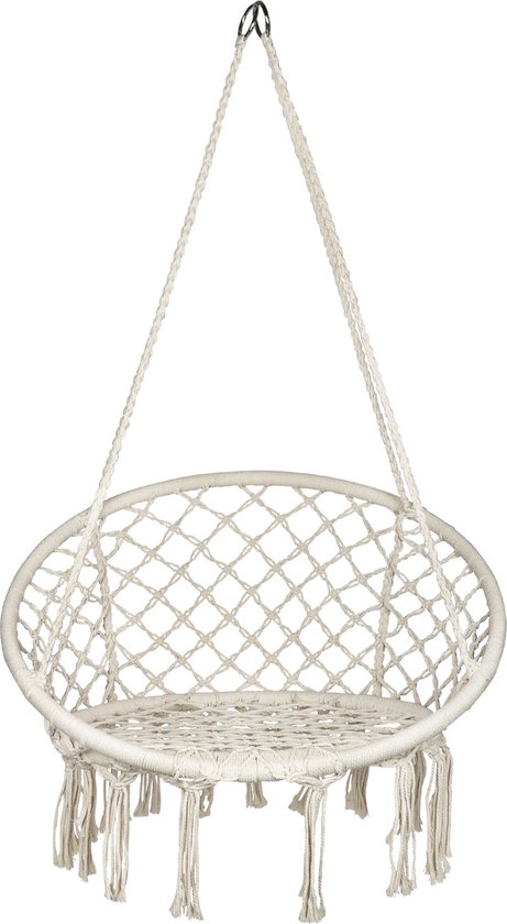 Gebroken wit macramé hangstoel met decoratieve franjes aan de onderkant.