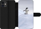 Bookcase Geschikt voor iPhone 11 telefoonhoesje - Pinguïn - IJs - Winter - Met vakjes - Wallet case met magneetsluiting