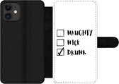 Bookcase Geschikt voor iPhone 11 telefoonhoesje - Kerstman - Naughty nice drunk - Spreuken - Quotes - Met vakjes - Wallet case met magneetsluiting