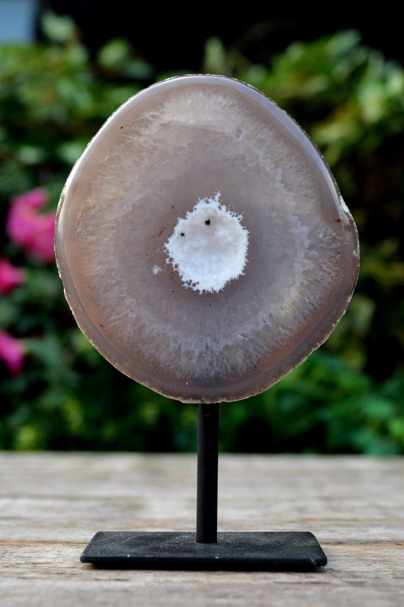 Edelsteen Agaat met Chalcedoon op Standaard # 9