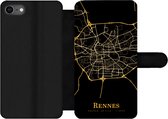 Bookcase Geschikt voor iPhone 7 telefoonhoesje - Rennes - Kaart - Goud - Met vakjes - Wallet case met magneetsluiting