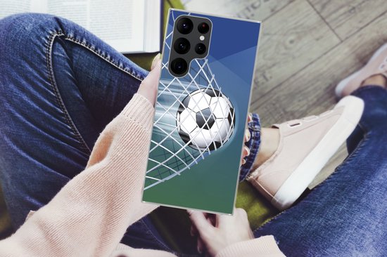Coque Samsung Galaxy S22 Ultra - un ballon de football dans le filet - Coque en Siliconen pour téléphone -