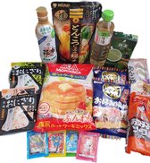 Japanse Cuisine Surprise Food Box - 15 stuks - Instant Maaltijden Thee Koffie Kruiden Onigiri Snacks Okonomiyaki Takoyaki - Cadeau Pakket - Japan fan box - Anime  - Snoep - Koek