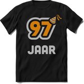 97 Jaar Feest kado T-Shirt Heren / Dames - Perfect Verjaardag Cadeau Shirt - Goud / Zilver - Maat 9XL