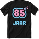 85 Jaar Feest kado T-Shirt Heren / Dames - Perfect Verjaardag Cadeau Shirt - Licht Blauw / Licht Roze - Maat L