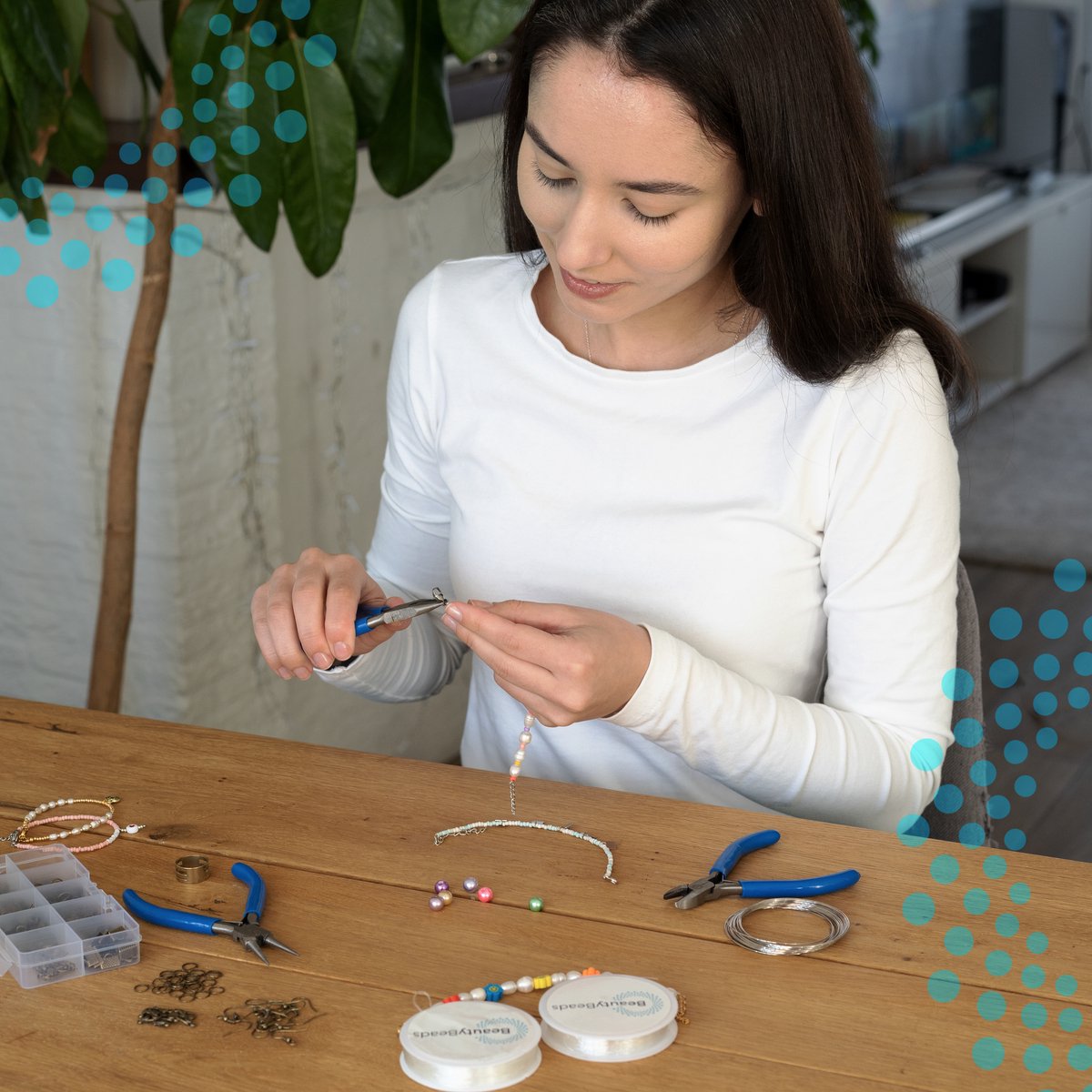 Opbergdoosje met +500 Messing Onderdelen – Sieraden Maken met 10 Verschillende Types Juwelen Onderdelen – Armbanden/Halskettingen/Oorbellen/Enkelbandjes en Meer – BB201 Messing — afbeelding 8