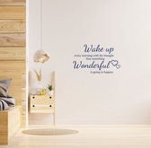 Stickerheld - Muursticker "Wake up every morning that something wonderful is going to happen" Quote - Slaapkamer - Hartjes - Engelse Teksten - Mat Donkerblauw - 55x88.2cm