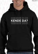 KENDE DA? heren hoodie - Zwart - Maat M - Lange mouwen - Met capuchon en steekzakken - Regular Fit - Grappige teksten - Leuke hoodies | truien | sweaters - Humor - Quotes - Kwoots