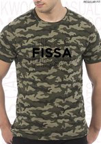 FISSA camouflage heren t-shirt - Groen met zwarte tekst design - Maat L - Korte mouwen - Ronde hals - Regular Fit - Quotes - Kwoots - Straattaal - Feestje