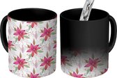 Magische Mok - Foto op Warmte Mokken - Koffiemok - Bloemen - Bladeren - Roze - Patronen - Magic Mok - Beker - 350 ML - Theemok