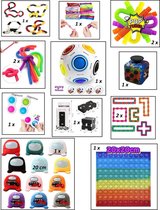 Happy Trendz® Fidget Toys Pakket - Set met 14 verschillende Fidget Toys: Wacky Tracks, RAINBOW Pop It , Amongus pluche 20 cm , Simple Dimple ,Fidget Cube , Monkey Noodles, Friemelketting , Pop tubes -