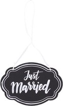 Deurhanger met tekst "Just Married" - Zwart / Wit - Hout - 20 x 14 cm - Trouwen - Married - Hanger - Hal accessoire - Accessoire