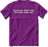 Wie een kuil graaft Spreuken T-Shirt | Dames / Heren | Grappige cadeaus | Verjaardag teksten Cadeau - Paars - XL