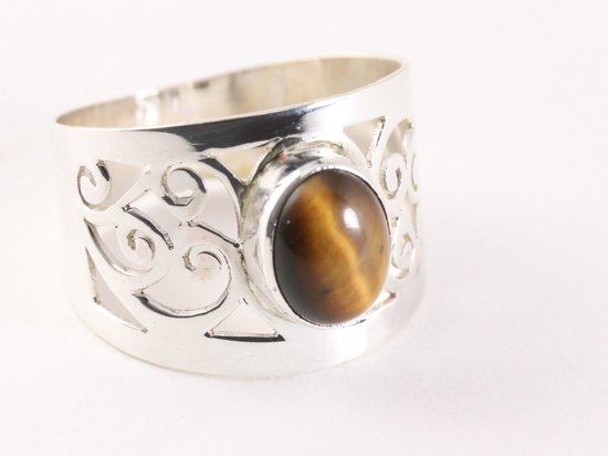 Opengewerkte zilveren ring met tijgeroog - maat 19.5